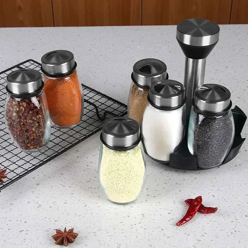 Krydderglass med holder – salt- og pepperbøsse for kjøkken